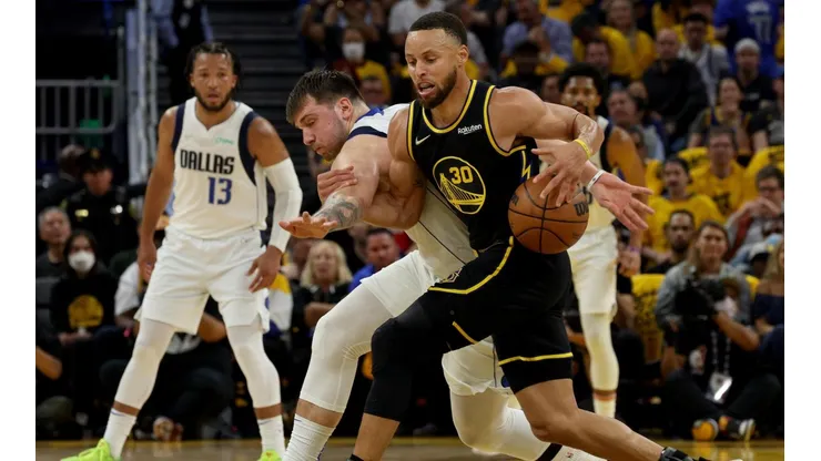 Stephen Curry fue la gran figura en la primer final entre los Warriors y Mavericks.