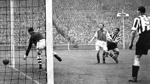 Jorge Robledo escribió con letras doradas su nombre en el fútbol inglés.