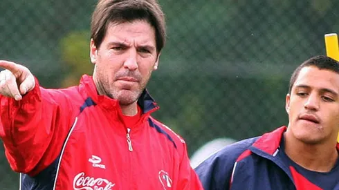 Afirman que Toto Berizzo es el último candidato en carrera para la banca de la Roja.