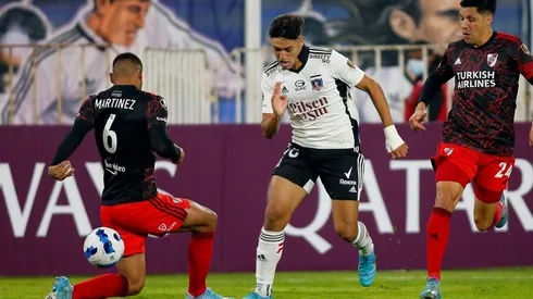 Colo Colo espera sumar un triunfo que lo deje en los octavos de final de la Copa Libertadores de América, de cara a la última fecha ante Fortaleza en Santiago.