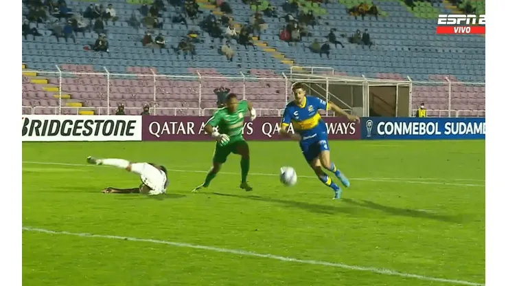 Blooper de Ayacucho y gol de Everton en Copa Sudamericana.