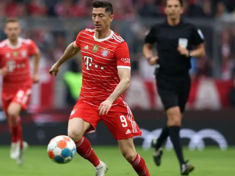 Agente de Lewy compra camisetas de Barcelona en tienda oficial