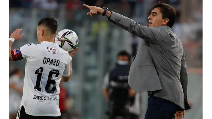 Colo Colo pidió a la ANFP descartar oficialmente a Quinteros de la Roja por "incómodas presiones" de fanáticos a Blanco y Negro.