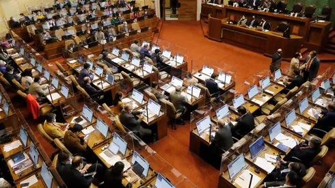 Cámara aprueba subir el sueldo mínimo a $400.000