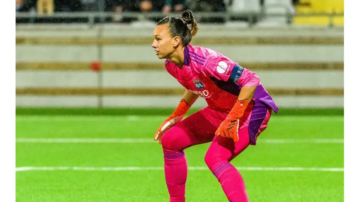 Tiane Endler fue elegida la mejor arquea de la liga francesa.