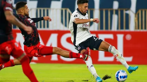 Claudio Borghi está encantado con el aporte de Juan Martín Lucero desde su llegada a Colo Colo