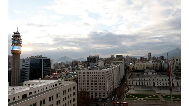 ¿Cómo estará el clima en Santiago este miércoles 18 de mayo?