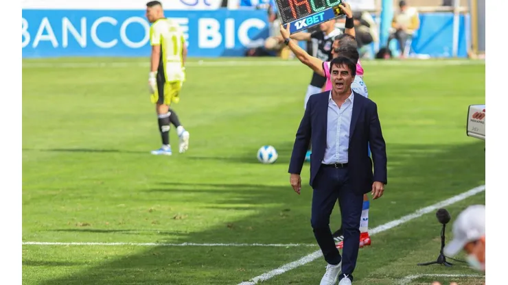 Gustavo Quinteros espera seguir por más tiempo en Colo Colo.