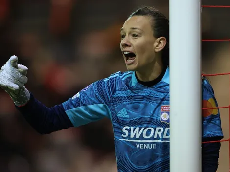 Gana la camiseta del Olympique de Lyon firmada por Tiane Endler
