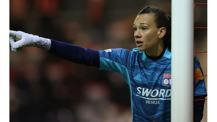 Tiane Endler está muy cerca de conseguir la Champions League Femenina con el Lyon