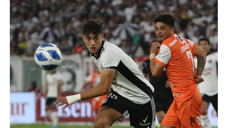 Pablo Solari cumplirá dos años jugando en Colo Colo.