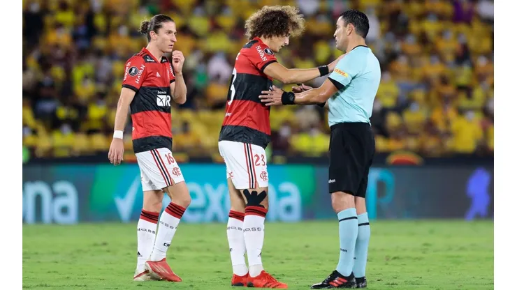 David Luiz quedó fuera de la convocatoria del Flamengo por una lesión en la pantorrilla derecha