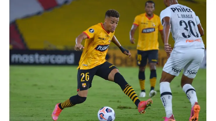 Byron Castillo fue titular en el duelo ante Cuenca