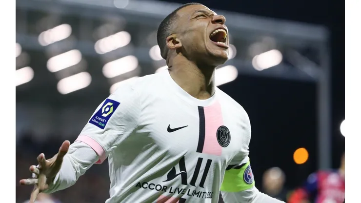 Mbappé todavía no ha renovado con el PSG