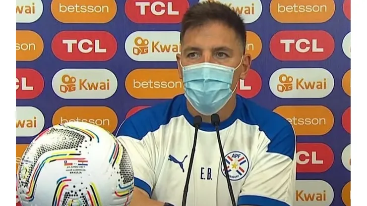 Eduardo Berizzo aparece con la primera opción para dirigir a la selección chilena y está en un momento clave para la definición