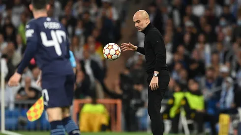 Josep Guardiola mostró molestia con los dichos de algunos exfutbolistas.