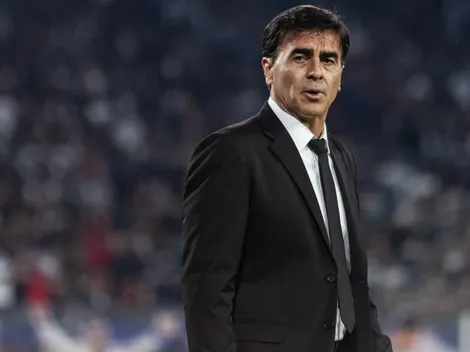 Colo Colo califica de "pérdida importante" la salida de Quinteros a Chile