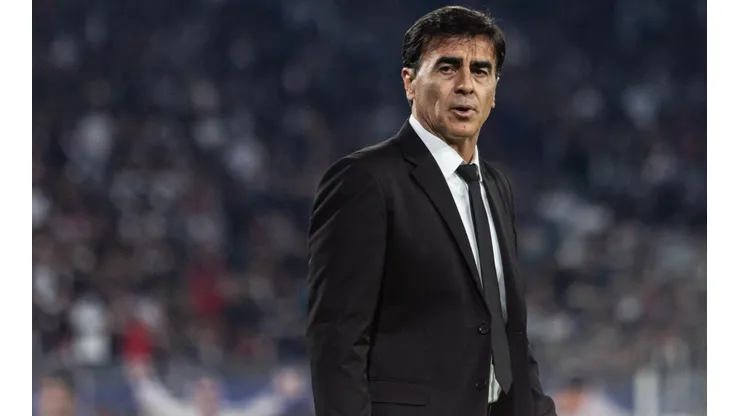 Gustavo Quinteros toma fuerza para asumir la banca de Chile