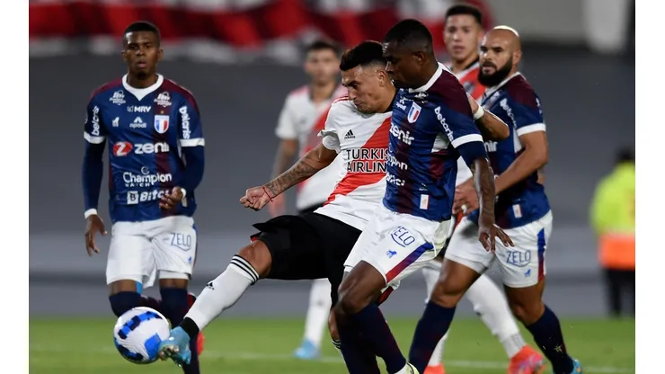 Paulo Dïaz cometió un error clave en la eliminación de River Plate de la Copa de la Liga de Argentina