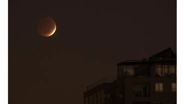 ¿Cuándo es el Eclipse Lunar y a qué hora se podrá ver en Chile?