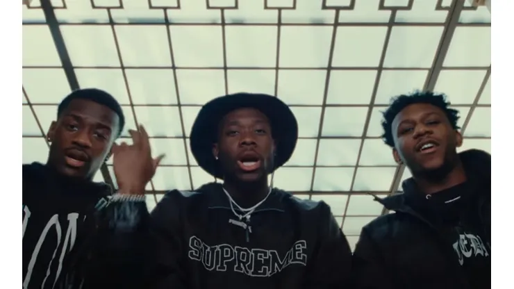 Alphonso Davies junto a sus compañeros de la banda The Stugang Collective