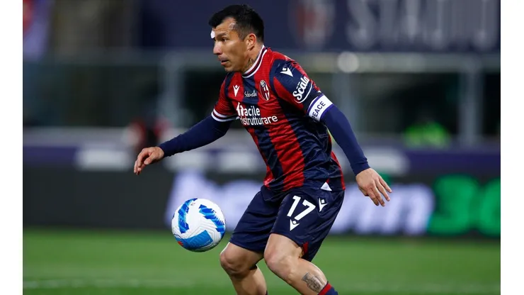 Gary Medel se queda en el Bologna y retrasa su regreso al fútbol chileno