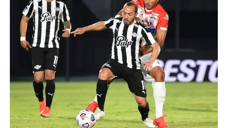 Marcelo Díaz sus primeros 90 minutos de la temporada en el fútbol de Paraguay.