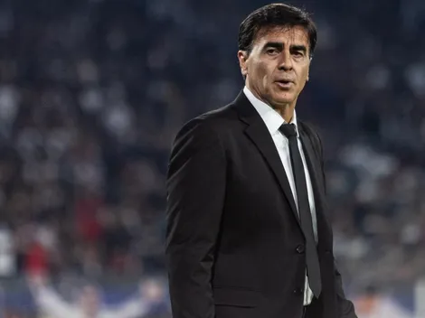 Quinteros toma fuerza para dirigir a la Roja y Colo Colo al mismo tiempo