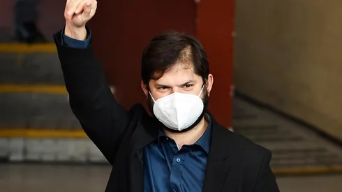 Boric transfiere competencias a Gobernadores Regionales