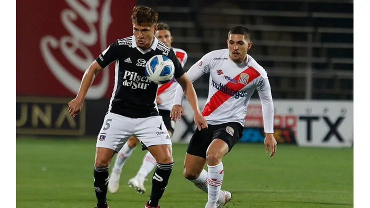 Rodrigo Herrera, el puntero Colo Col y un aguerrido Curicó en La Granja.
