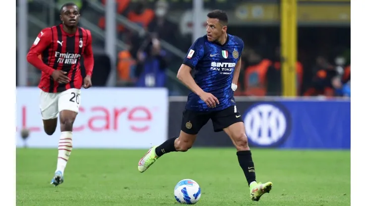Alexis podría estar jugando sus últimos minutos en el Inter, donde aseguran que el Milan quiere sus goles.