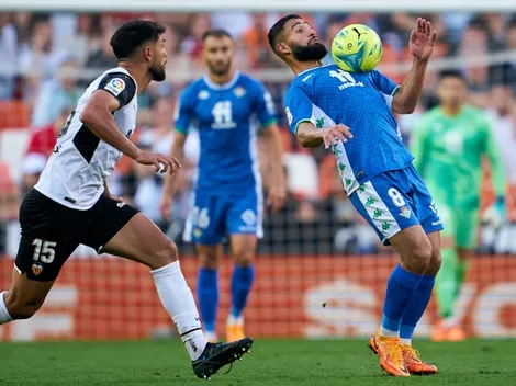 Betis golea y mantiene el sueño de Champions League