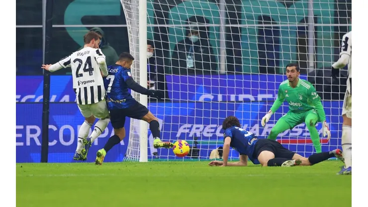 Alexis Sánchez marcó el gol que le dio a Inter el triunfo sobre Juventus en la final de la Supercoppa italiana