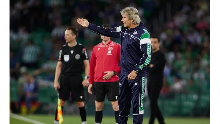 Manuel Pellegrini lamentó no poder pelear hasta el final por ir a Champions League.