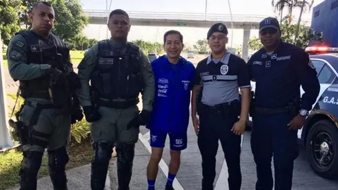 Jaime Jara (al centro) trabajó para la Federación de Ecuador y aseguró el 2019 que Castillo es colombiano