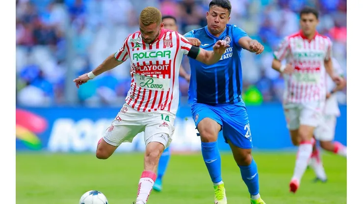 Morales jugó desde el inicio en Cruz Azul y Araos ingresó desde la banca en el segundo tiempo para defender a Necaxa.