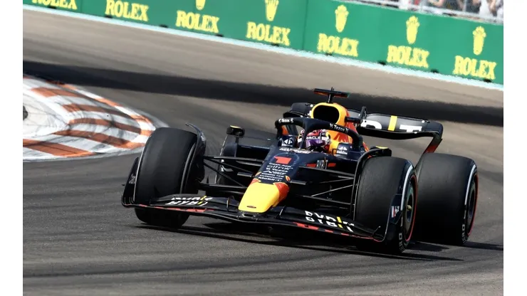 Max Verstappen vuelve a ganar y muestra sus intenciones de repetir el título.