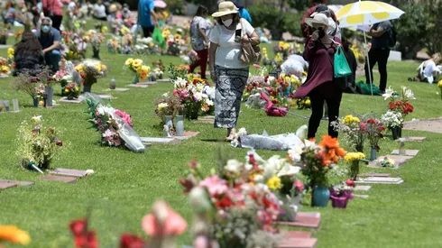 ¿A qué hora abren y cierran los cementerios el Día de la Madre?