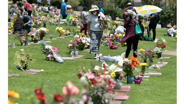 ¿A qué hora abren y cierran los cementerios el Día de la Madre?