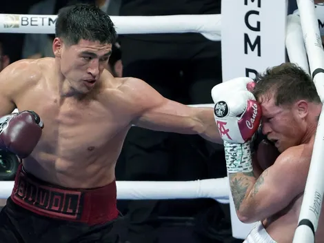 Dmitry Bivol sorprende a Canelo Álvarez y le gana por los puntos
