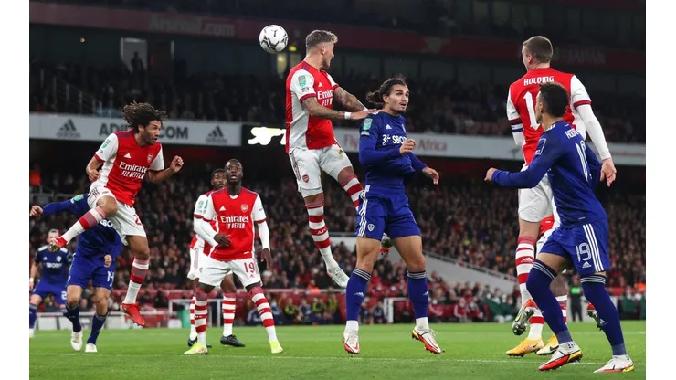 Arsenal se encuentra en el 4° lugar de la Premier League.