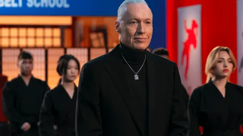 Terry Silver amplió su poder con Cobra Kai, al ganar el torneo de All Valley. Ahora se verán las consecuencias.