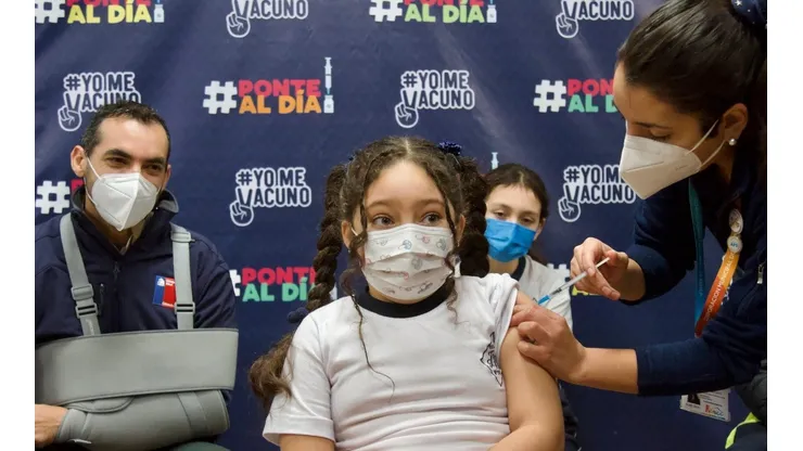 ¿Quiénes se pueden vacunar este viernes 6 de mayo en Chile?