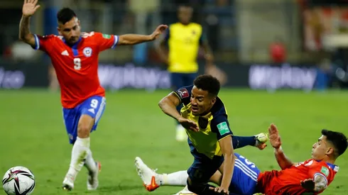 Byron Castillo en partido frente a la selección chilena