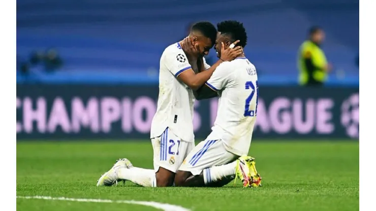 Vinicius y Rodrygo se funden en un emocionante abrazo