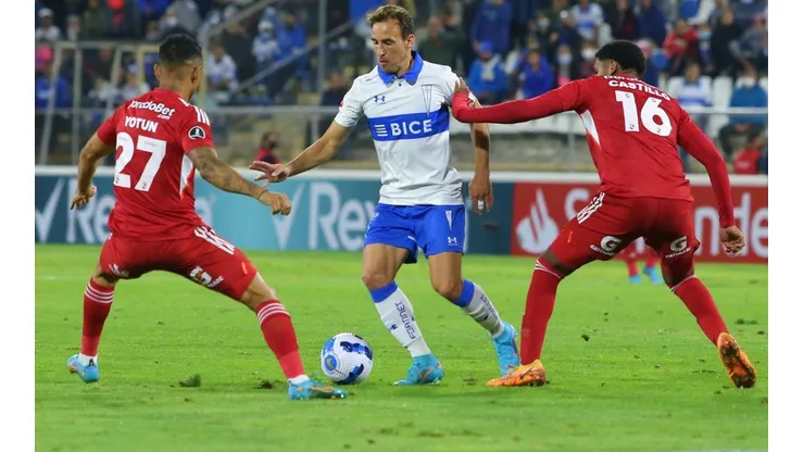 José Pedro Fuenzalida encabezará a Universidad Católica esta noche ante Sporting Cristal, por la cuarta fecha del Grupo H de la Copa Libertadores
