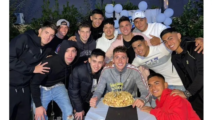 Arriagada celebró su cumpleaños con amigos de Colo Colo, la UC, la U y Unión