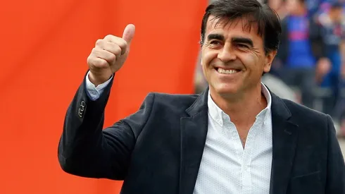 Gustavo Quinteros aparece como uno de los candidatos a asumir la dirección técnica de la selección chilena