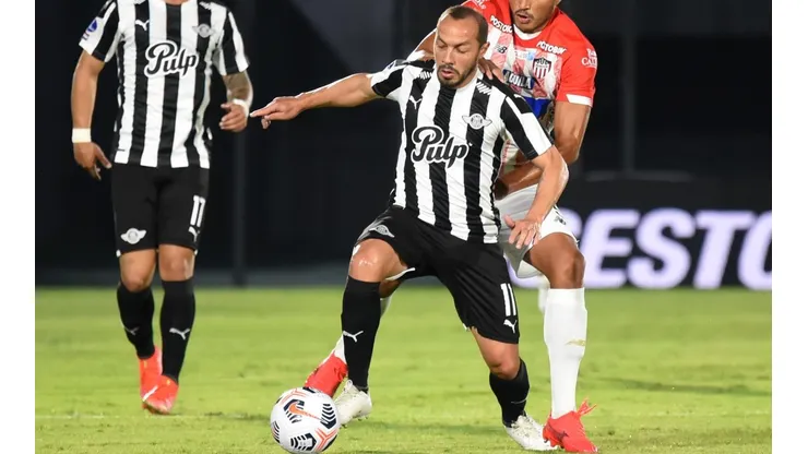 El chileno aparece en los citados para el duelo entre Libertad y Caracas FC