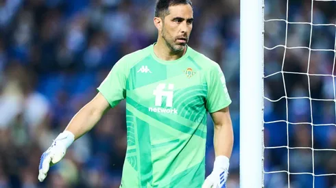Claudio Bravo fue titular y salvó el empate del Betis ante Granada